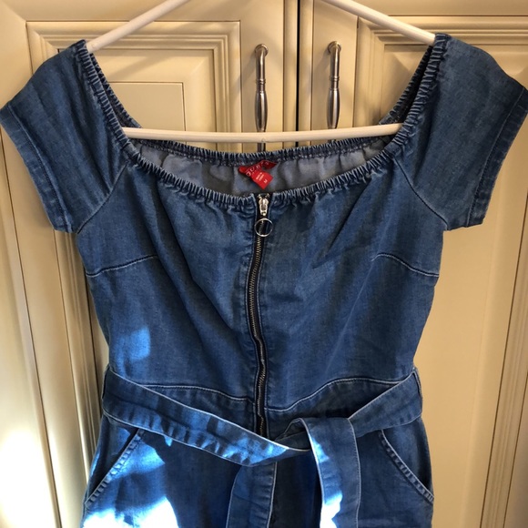Guess Jean Jumper - Picture 2 of 11